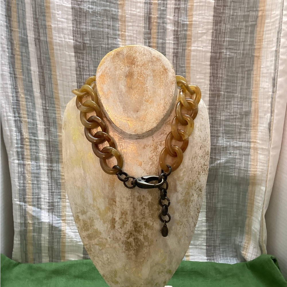 Chunky acrylic link statement modern eclectic necklace butterscotch brown Italy - Picture 2 of 6